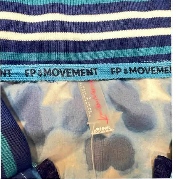 FP Movement by Free People Top Seed Tennis Jacket oversized lightweight - NWT - Picture 11 of 16